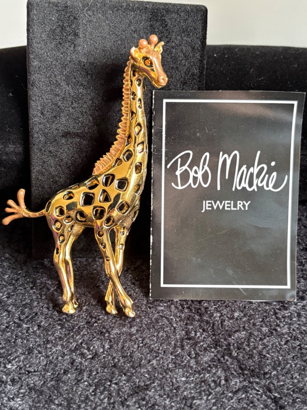 NIB Vintage Bob Mackie "Safari" Giraffe Brooch - Picture 7 of 7